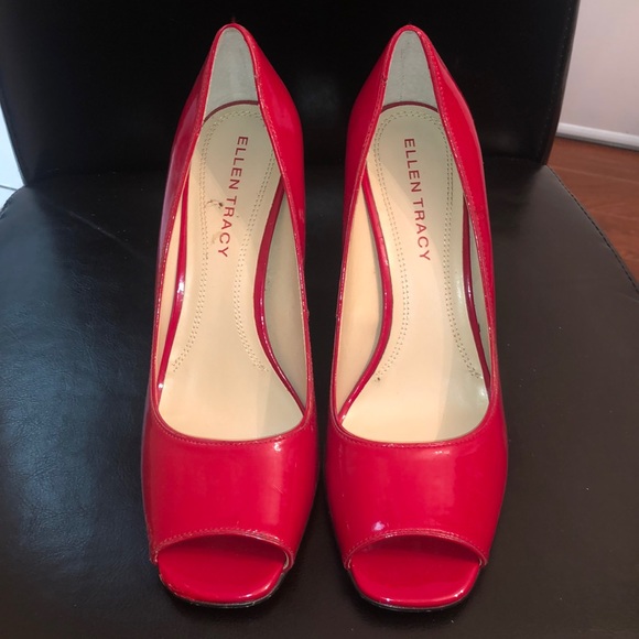 Ellen Tracy red shoes 👠 - Picture 3 of 14